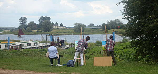 Schilder workshop aan de rijn bij Wageningen, een middag schilderen in de uiterwaarden bij het atelier van kunstenaar Twan de Vos, de bovenste Polder, landschapschilderen, landschap schilderen, abstract, naar de waarneming met acrylverf op doek